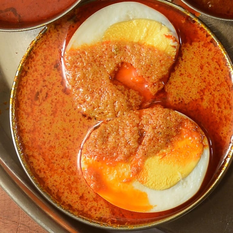 Delicious Curry Creations: Indian Cuisine Favorites