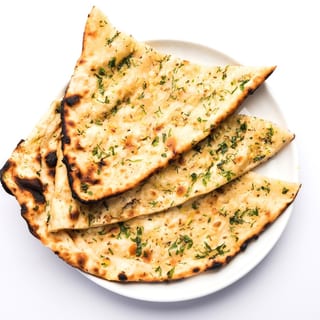 Garlic Cheese Naan